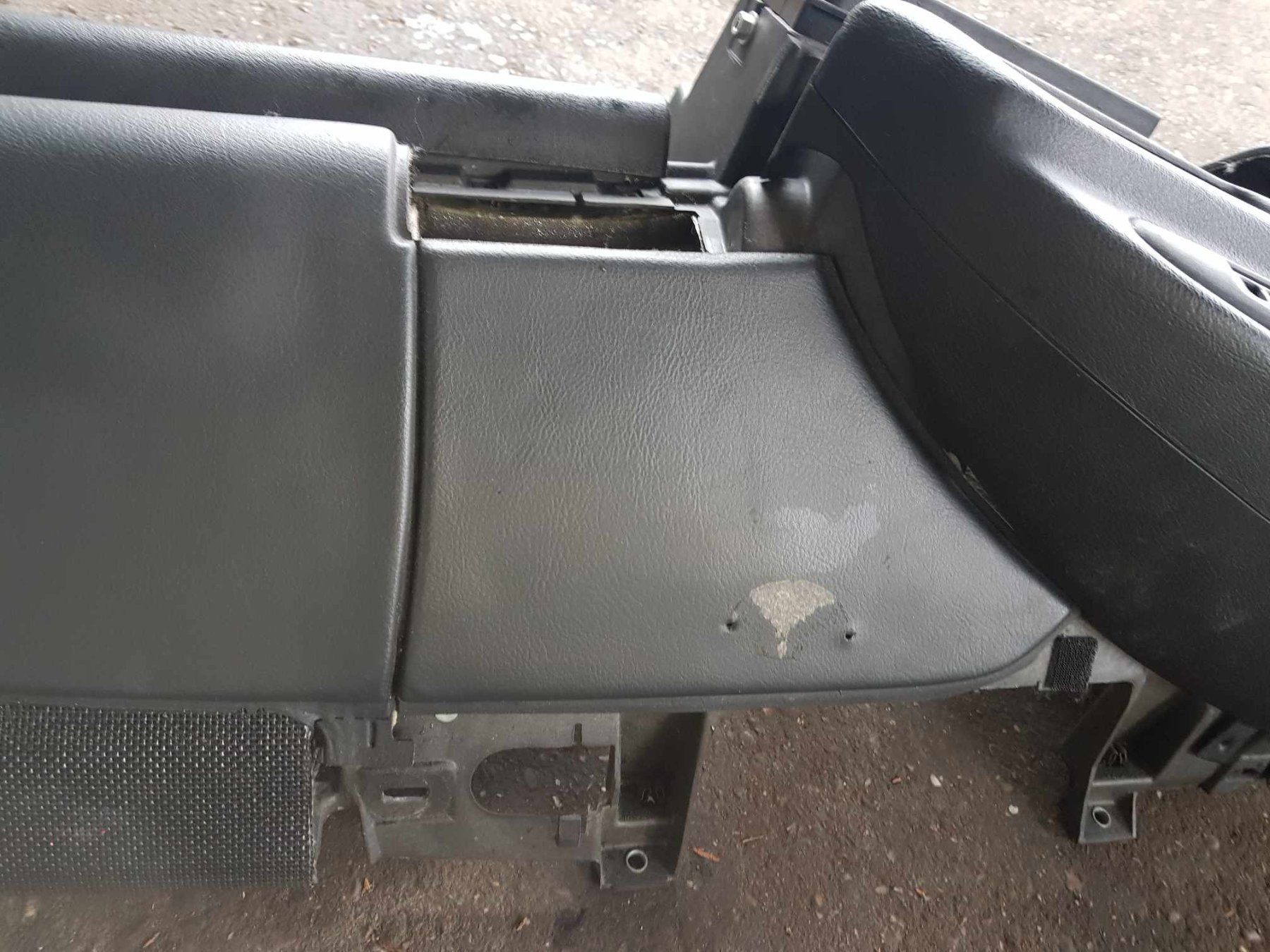 Chevrolet Alle Autoersatzteile: Armaturenbrett / Dashboard,  Camaro 93-97 – Gebraucht aus Niedergösgen von usc_8fsx 5