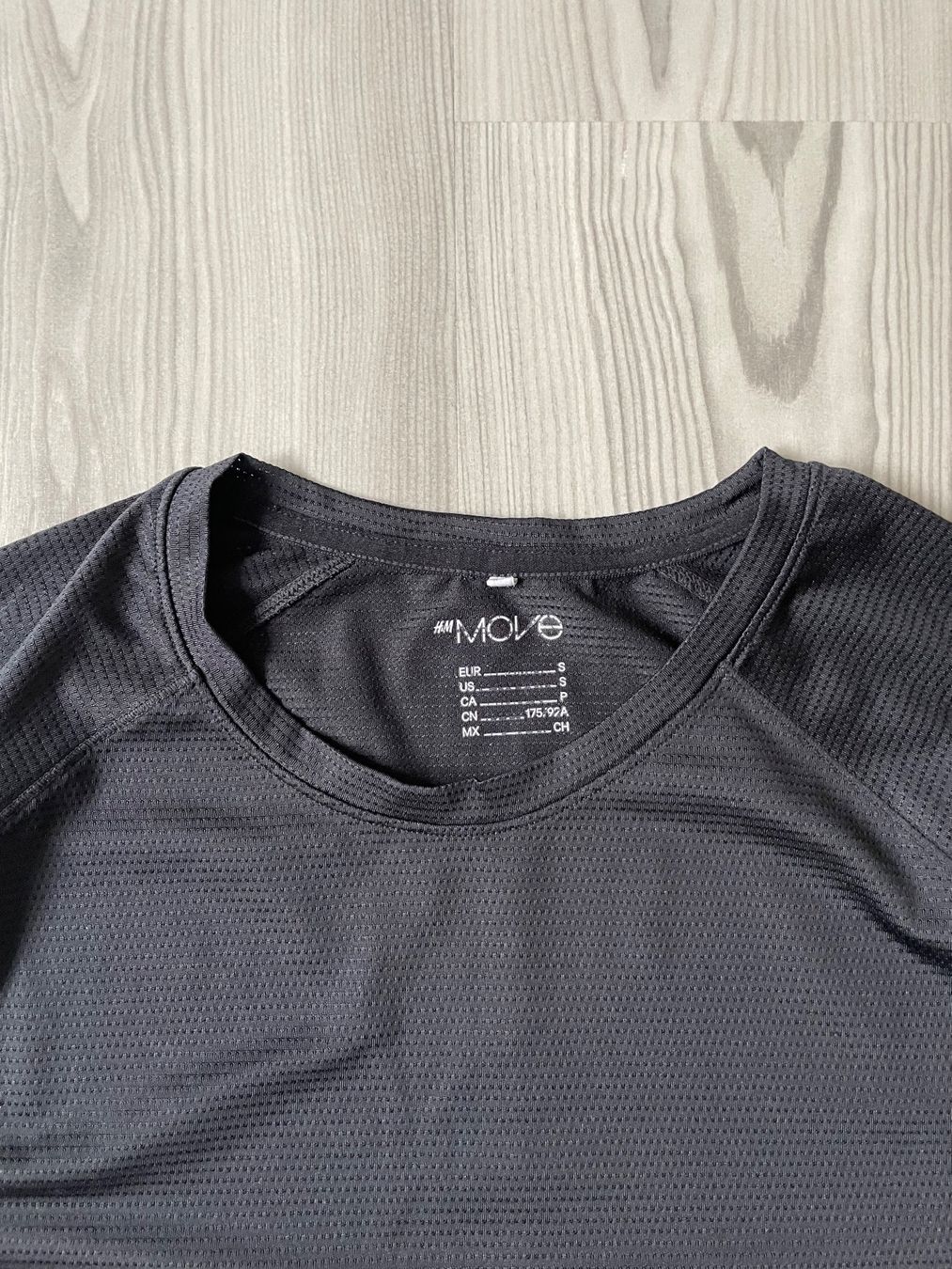 H&M T-shirt: H&M Sportshirt (2x) – Usato da Freienwil venduto da weberjoel 2