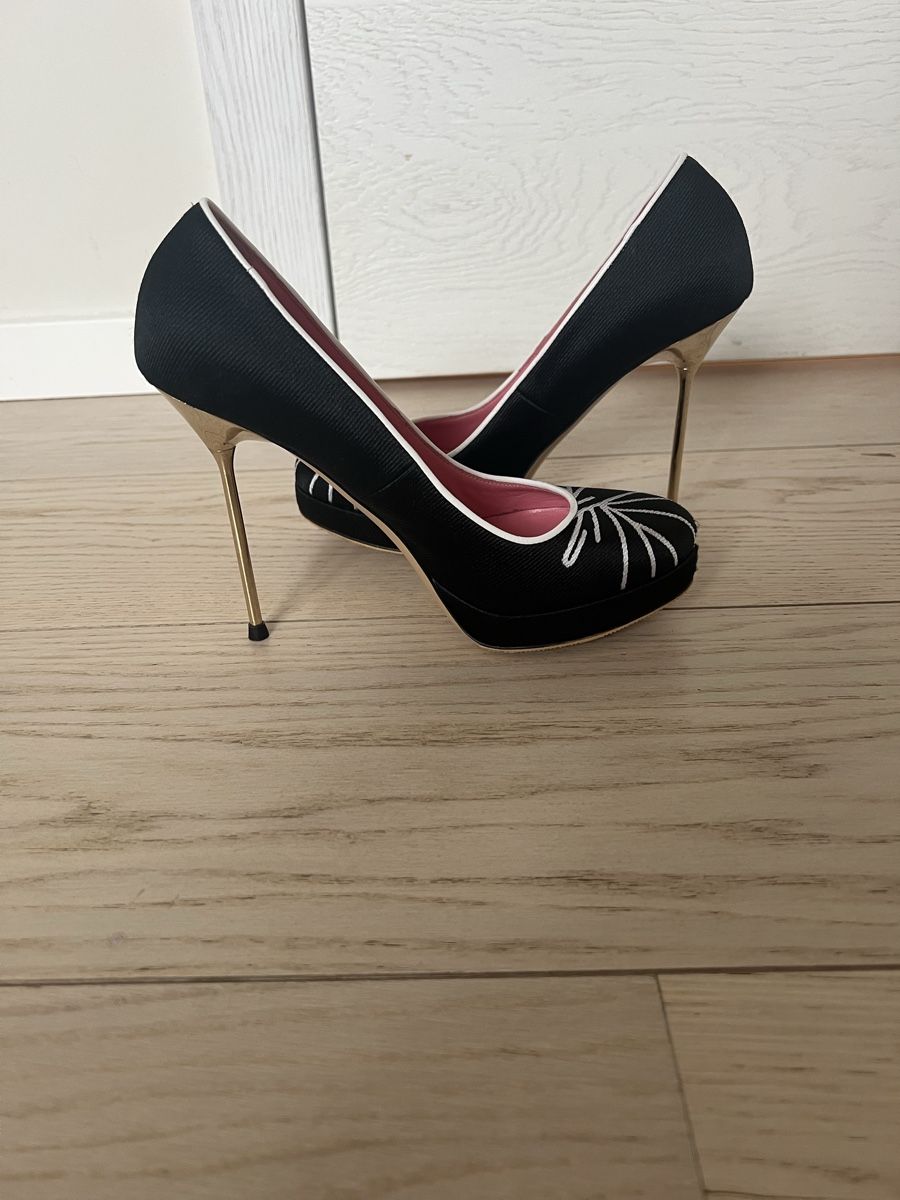Scarpe da donna: High heels shoes – Nuovo (secondo la descrizione) da Dully venduto da rev_l7jp 1