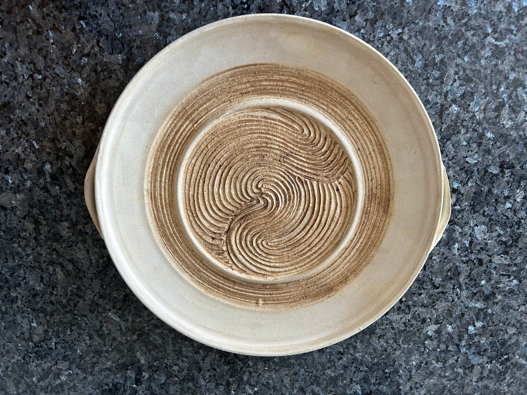 Servierplatten: Dekorative Vintage Keramikplatte, Durchmesser 36cm – Gebraucht aus Root von msshop