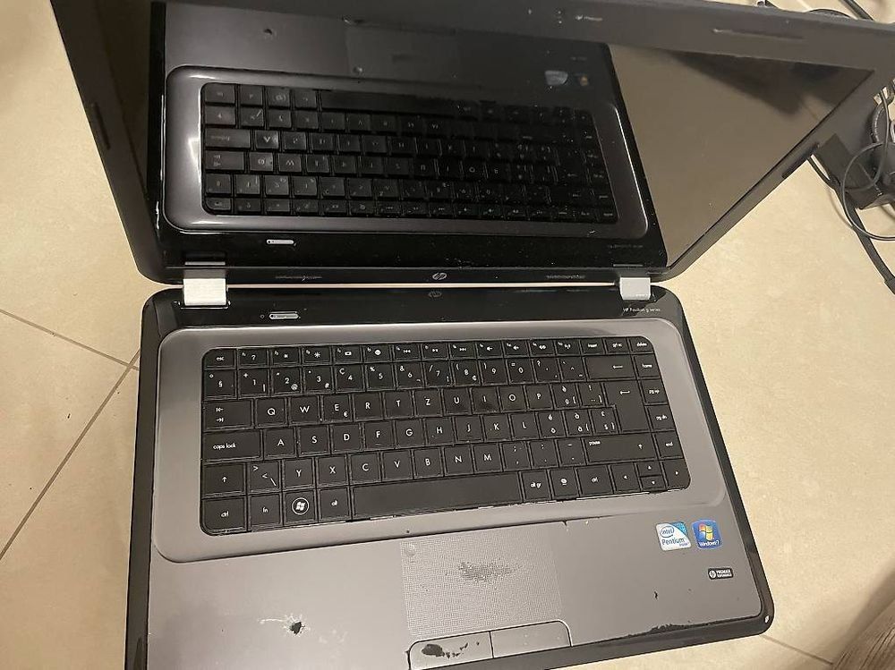 Hewlett Packard Notebooks: Laptop HP schaltet nicht mehr ein – Defekt aus Zürich von Zurich 2