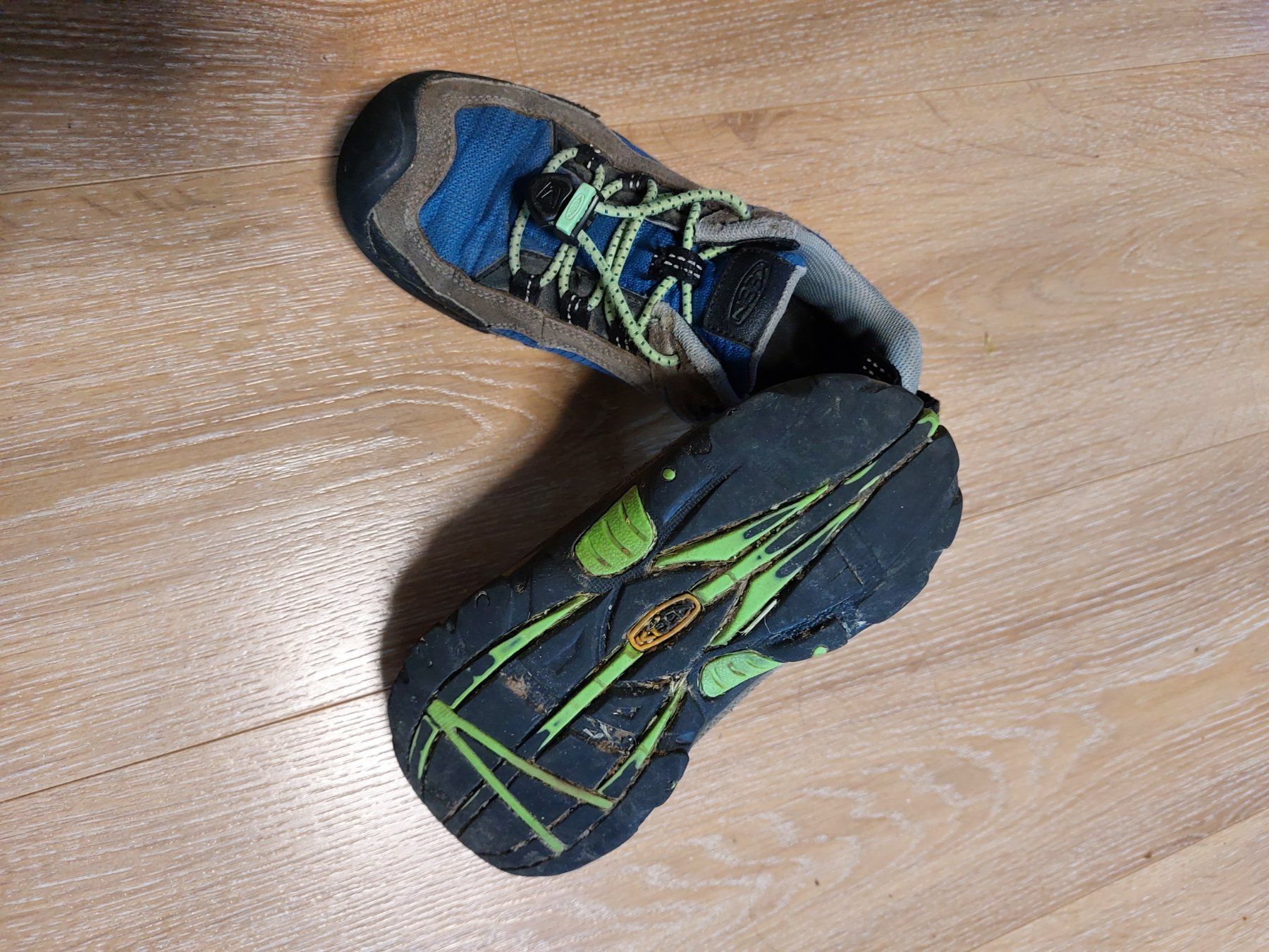 Keen Scarpe per ragazzi: Keen Schuhe,Gr.32/33 – Usato da Zweilütschinen venduto da badguy79 1