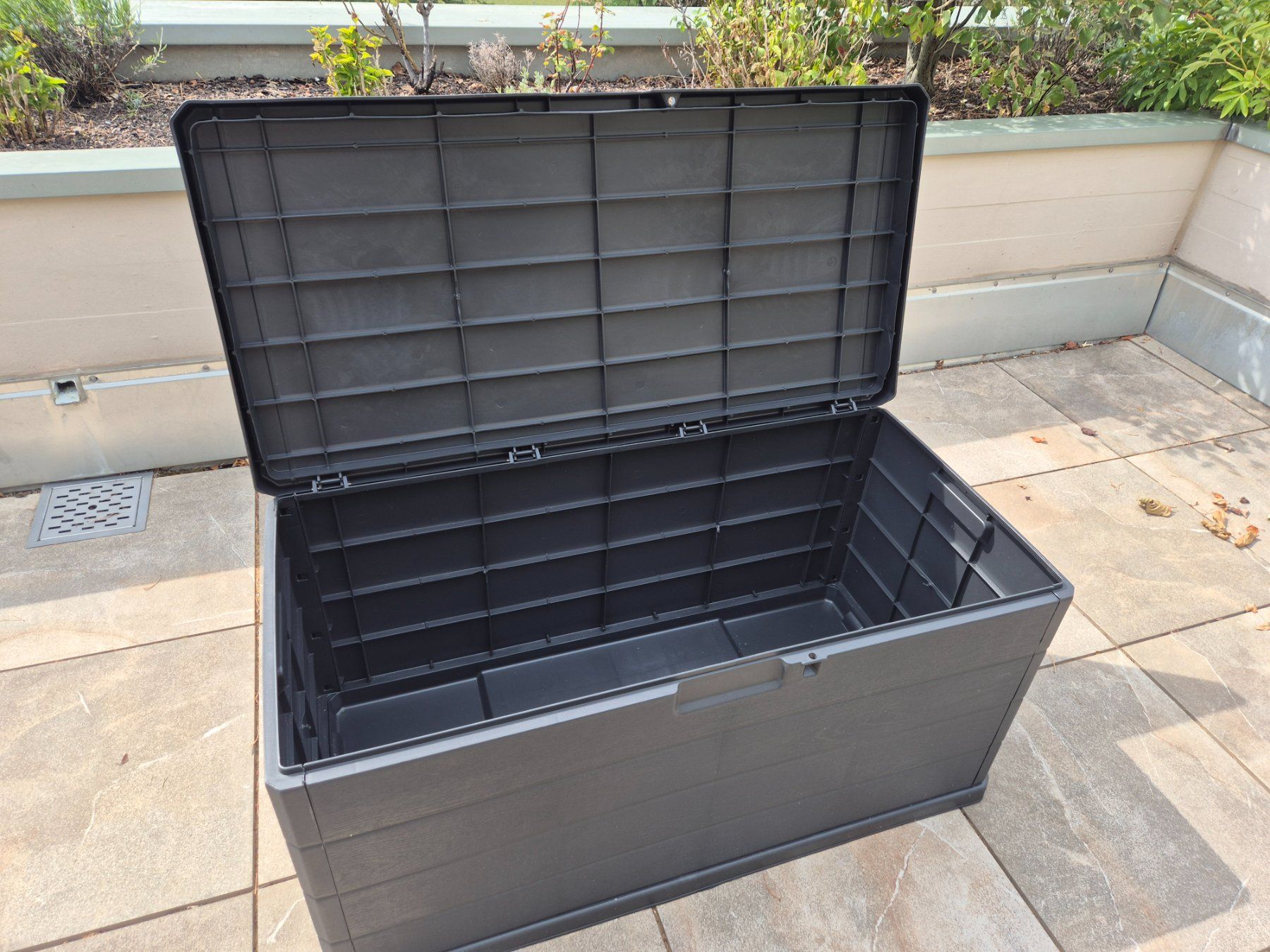 Box contenitori: Gartenbox / Kissenbox neu – Usato da Winterthur venduto da festive 3