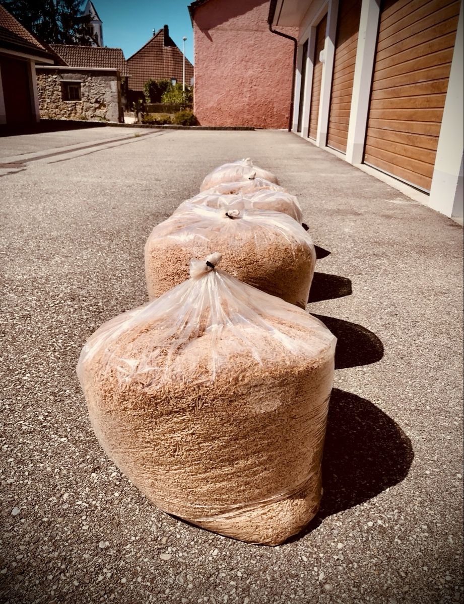 Holzartikel: Sägespäne, Eiche, Holzspäne, Einstreu, Hobelspäne, Holz – Neu (gemäss Beschreibung) aus Meggen von deanstreet 1
