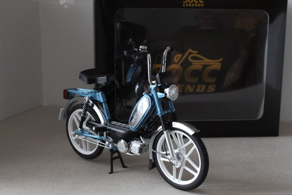 1995 Ciclomotor Hércules Prima 5S Verde Metalizada 1:10 50CC Legends 10024