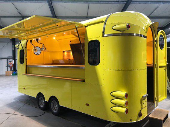 Rimorchi: RETRO LINER XL FOOD TRAILER – Usato da Kriens venduto da Ediii03
