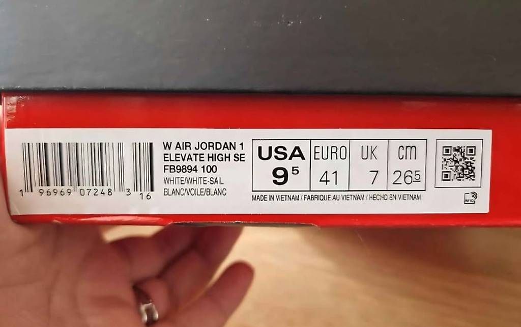Chaussures hommes: Air Jordan Gr. 41 – Neuf avec emballage d'origine à Kirchberg BE par deb_7rzz 2