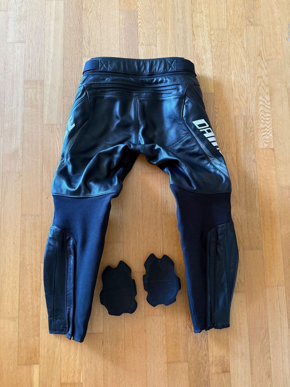 Dainese Hosen: Dainese Delta Pro Evo C2 Leder-Motorradhose Gr. 52 – Neu (gemäss Beschreibung) aus Büren SO von md626700 1