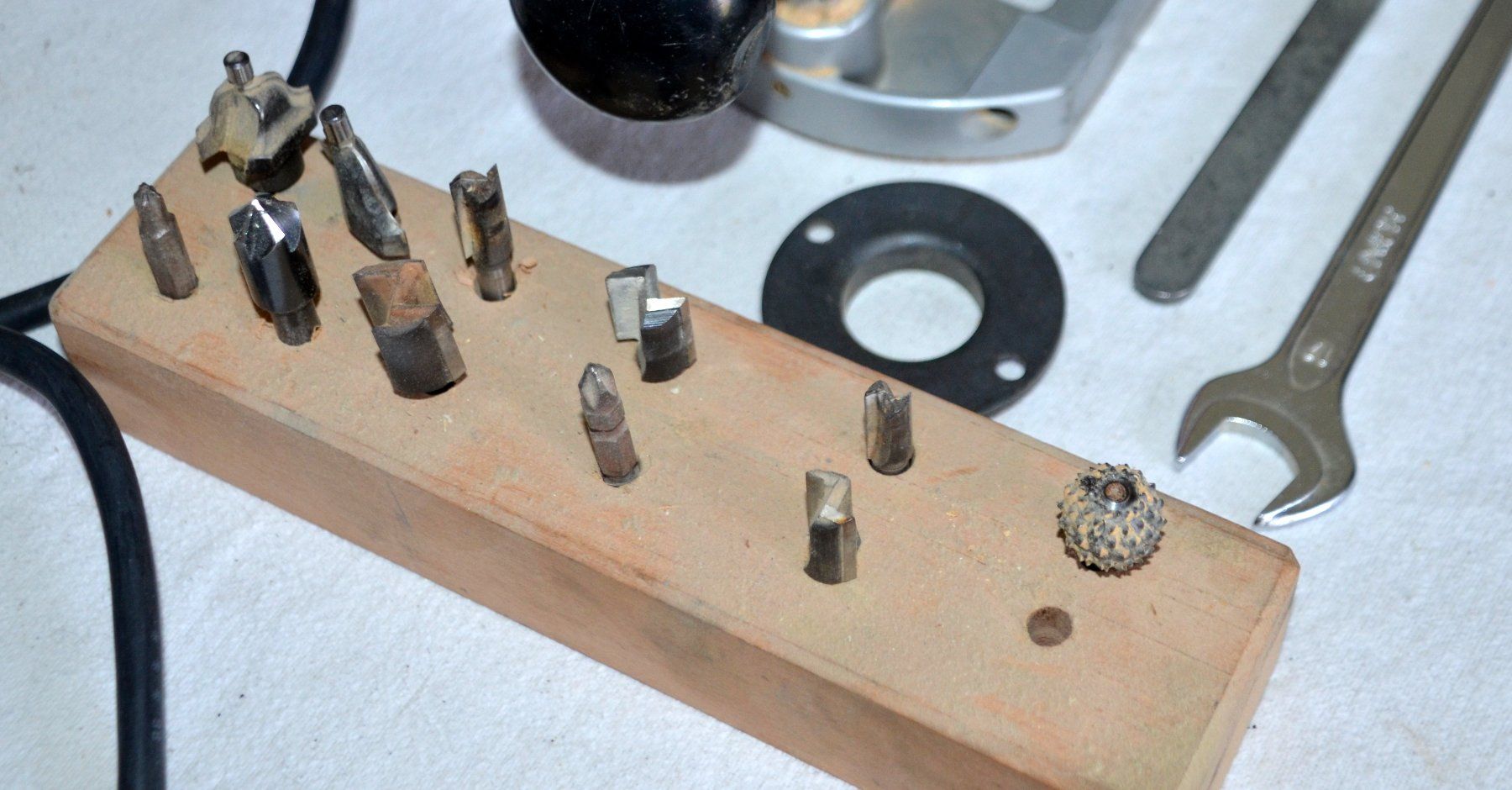 Alle Maschinen: Perles OF 808E Oberfräse / Défonceuse – Gebraucht aus Collonges von arashee 2