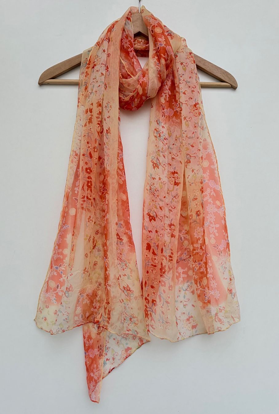 Foulard & Sciarpe: Seide Schal – Usato da Unterägeri venduto da Jutka_04