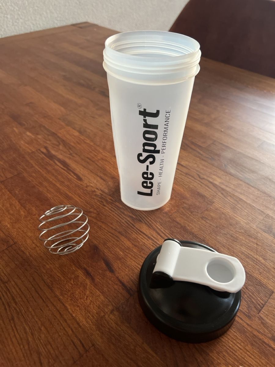 Contenitori & Simili: Lee Sports Shaker – Usato da Uitikon Waldegg venduto da pet_czx8 2