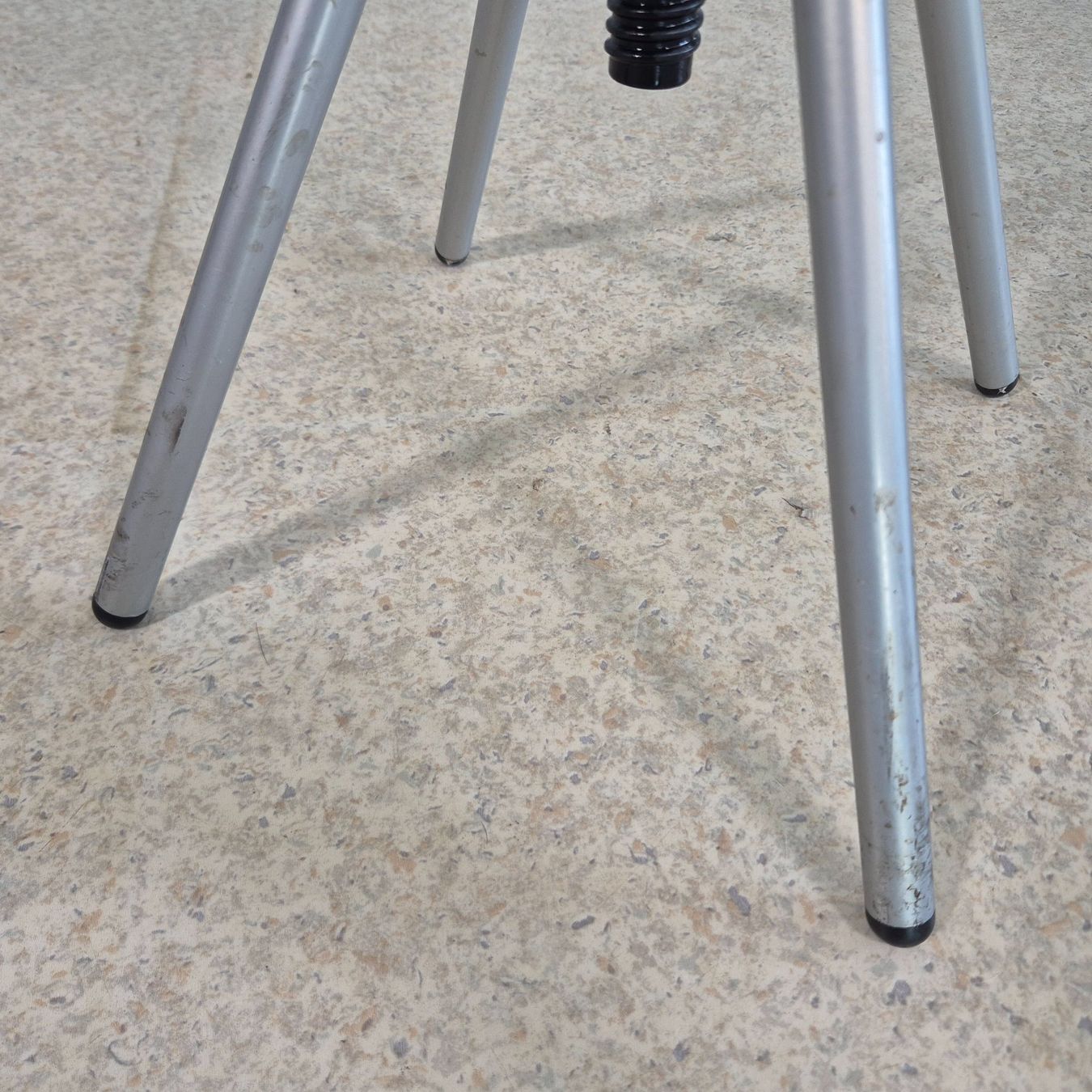 Sgabelli: Industriedesign Swivel Stool Drehhocker Hocker Höcker gelb – Usato da Nottwil venduto da Wondewa-Shop 6