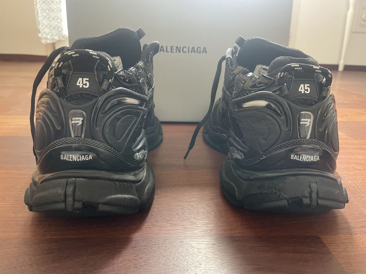 Balenciaga Scarpe da uomo: Balenciaga Runner Black Gr. 45 Top Zustand – Usato da Hünenberg See venduto da nik_g2y2 3