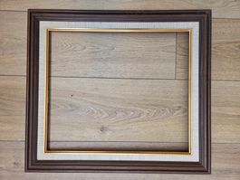 cadre bois brun, toile et doré. 42/36 cm