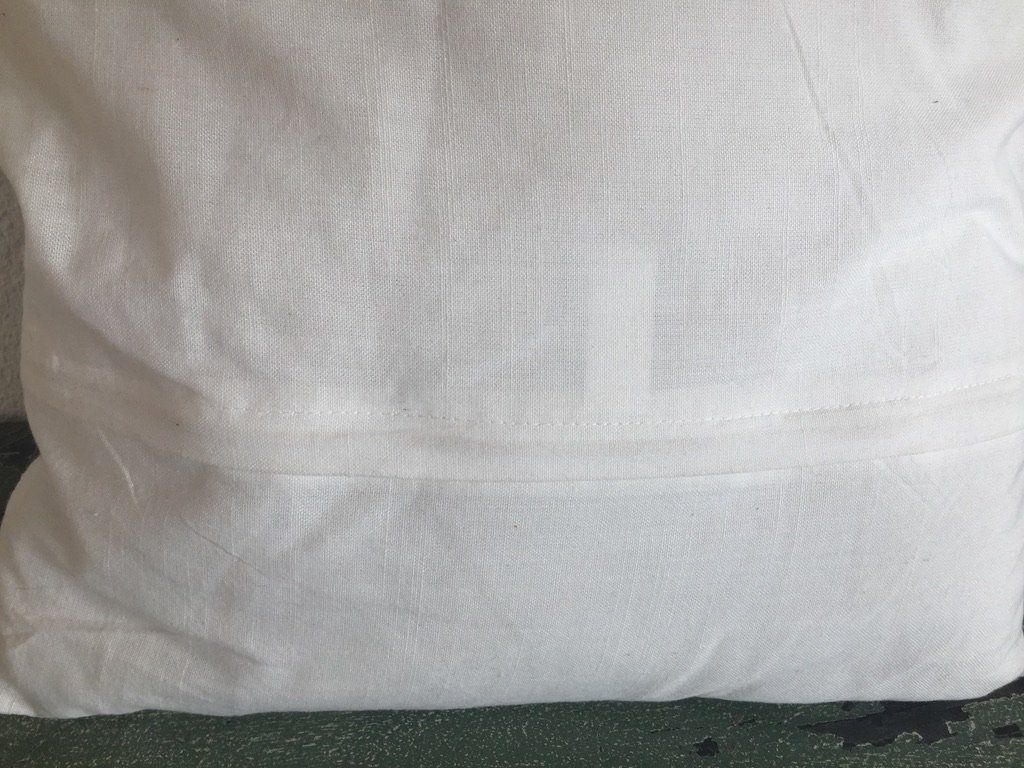 Kissen: Neuware Sofa Kissen mit Reisverschluss – Gebraucht aus Kirchdorf AG von coco123 4