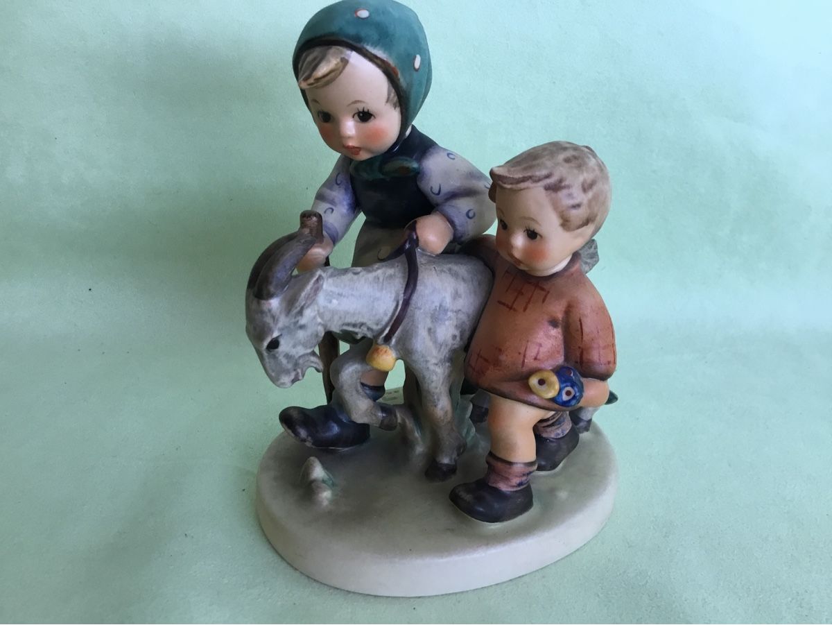 Hummel Statuette: Alte Hummel 3er Gruppe – Usato da St. Gallen venduto da chamilla 5