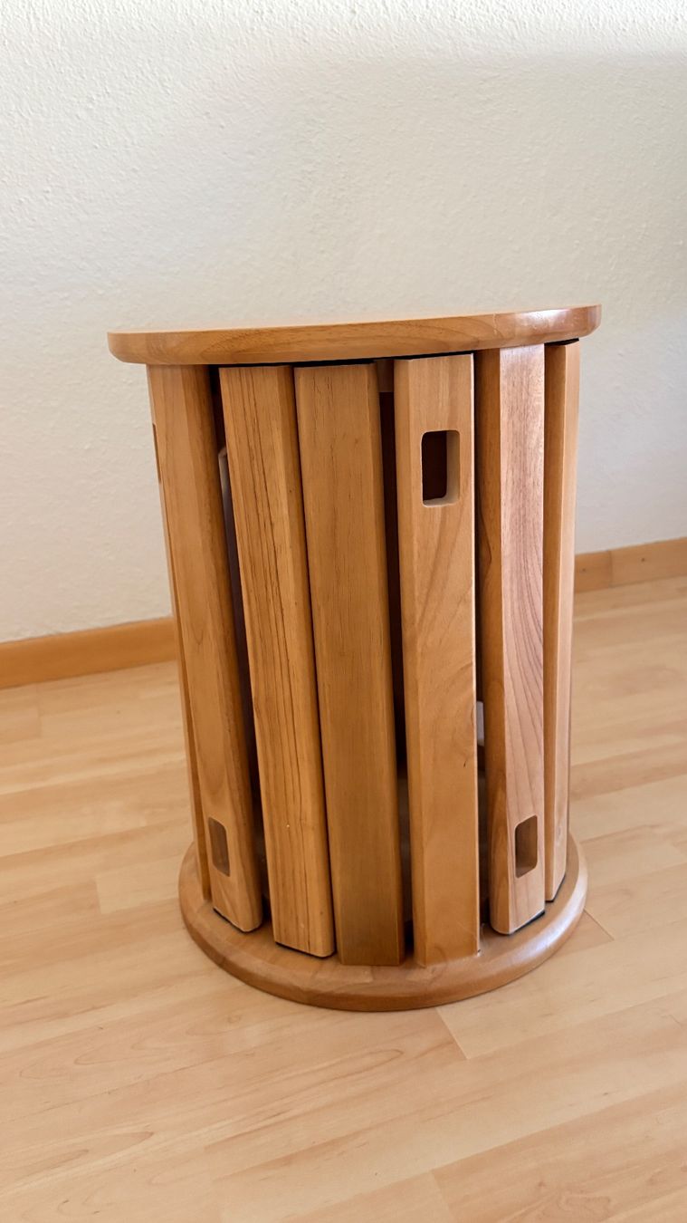 Tische: Abstelltisch mit Hockerfunktion - 4-teilig – Gebraucht aus Zürich von ale_z9rx 1