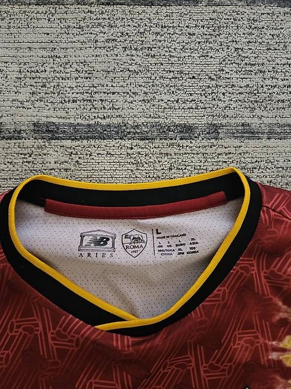 Canottiere & Pantaloni: As Roma × Aries Trikot – Usato da Dottikon venduto da damianolucia98 2