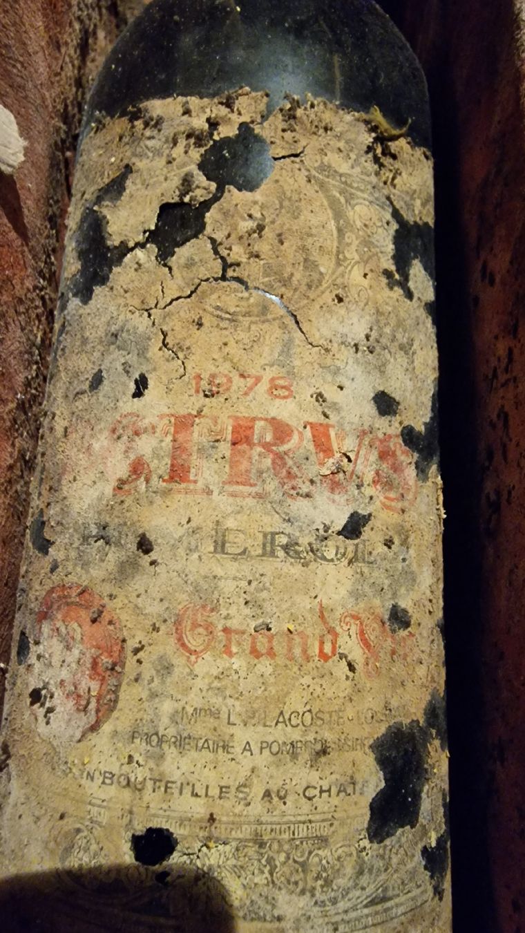 Château Pétrus Vino: Chateau Petrus 1978 top Level schlechte Etikette – Nuovo (secondo la descrizione) da Unterstammheim venduto da BurgundyPassion 1