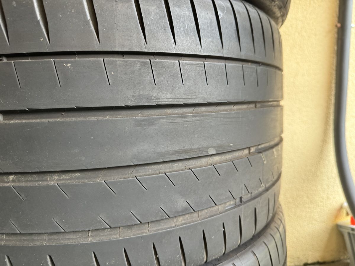 Pneumatici & Ruote complete: 255/30 21 & 295/25 21 Michelin 4s – Usato da Oftringen venduto da i.shq 2