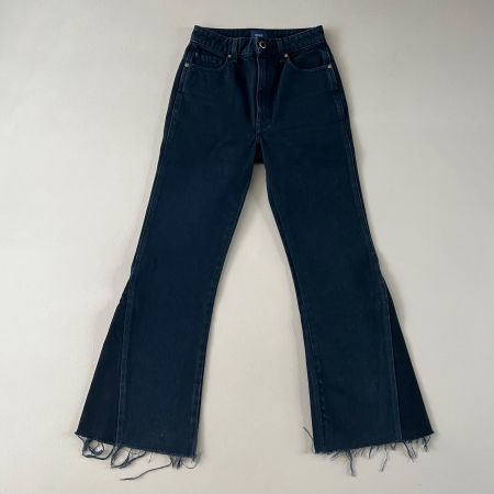 KHAITE Layla Cropped Flared Jeans 🖤