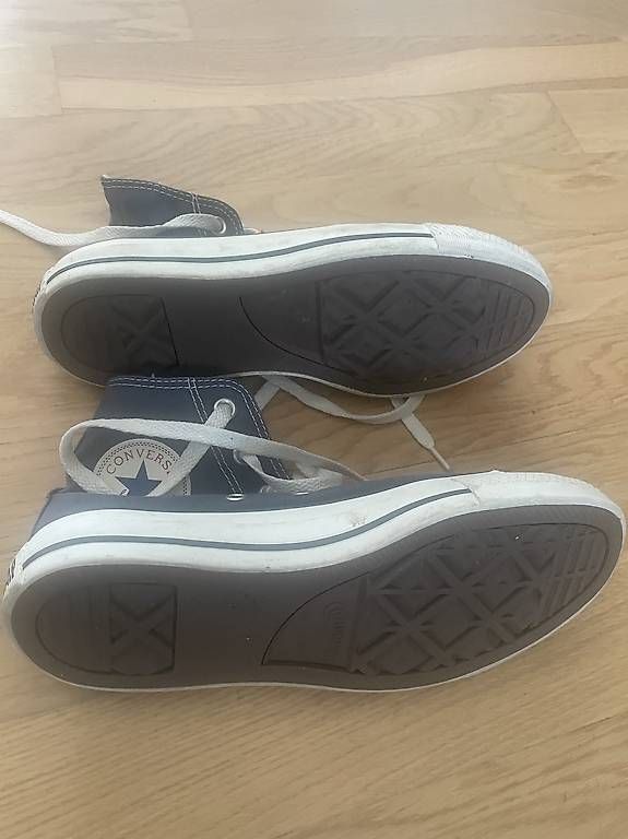 Converse Scarpe da donna: CONVERSE ALL STAR marineblau 37.5 – Usato da Luzern venduto da Guschgusch22 2