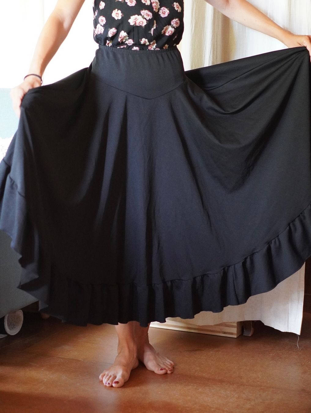 Gonne: Flamenco Rock Tanzkleidung schwarz – Usato da Bitsch venduto da CorneliaAnthamatten