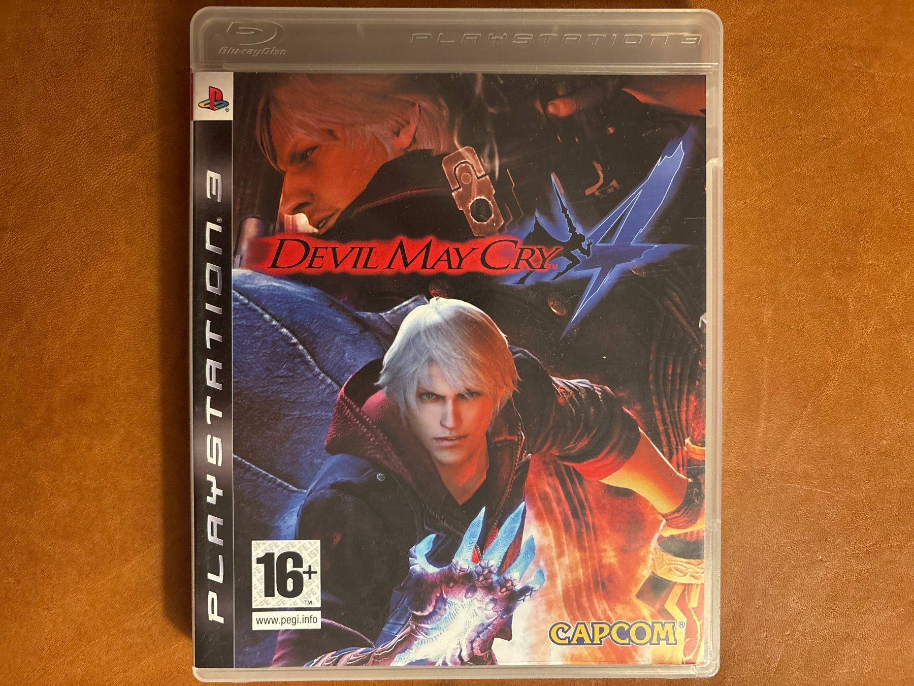 Sony Giochi: DEVIL MAY CRY 4 - Sony Playstation 3, PS3 – Usato da Zürich venduto da hiddentreasures_zh
