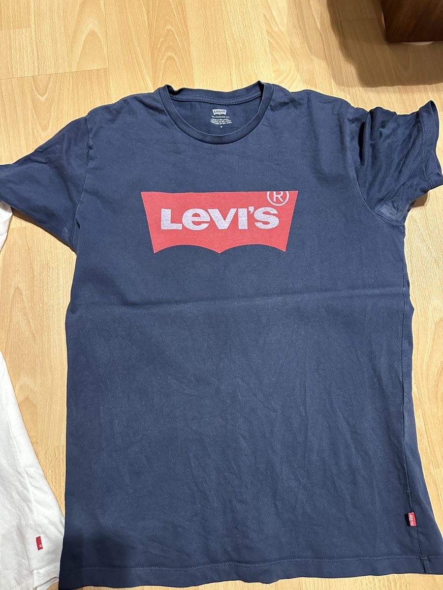 Levi's T-shirt: Levis T-Shirt 2x – Usato da Chur venduto da Sim7000 2