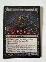 MTG Jagende Monstrosität Foil Deutsch NM