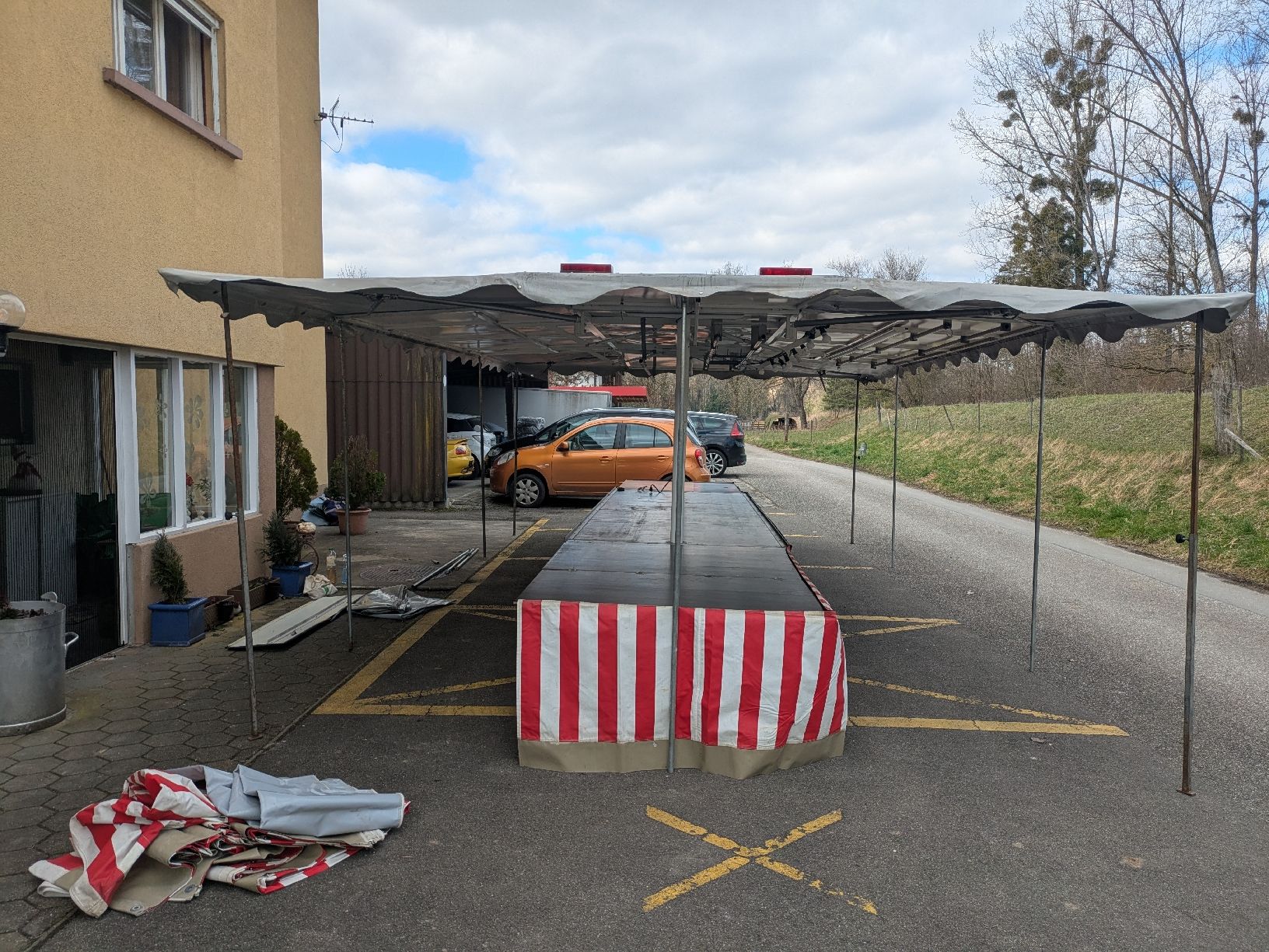 Rimorchi: Verkaufsanhänger Marktanhänger – Usato da Albligen venduto da pengeel 7