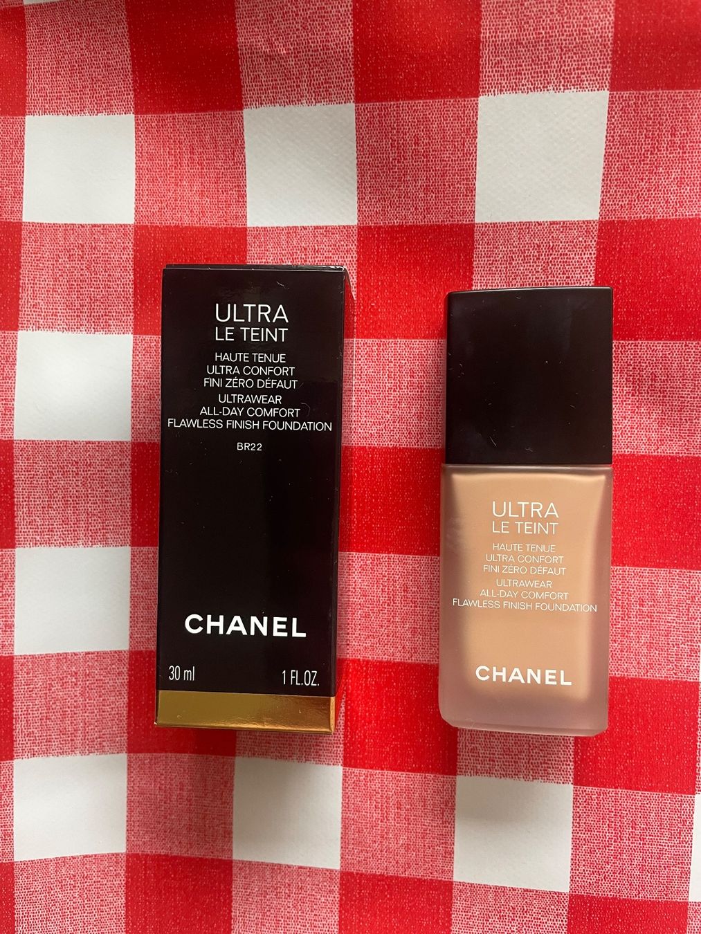 Chanel Make-up: Chanel Le Teint BR22 – Usato da Zürich venduto da NewYork15