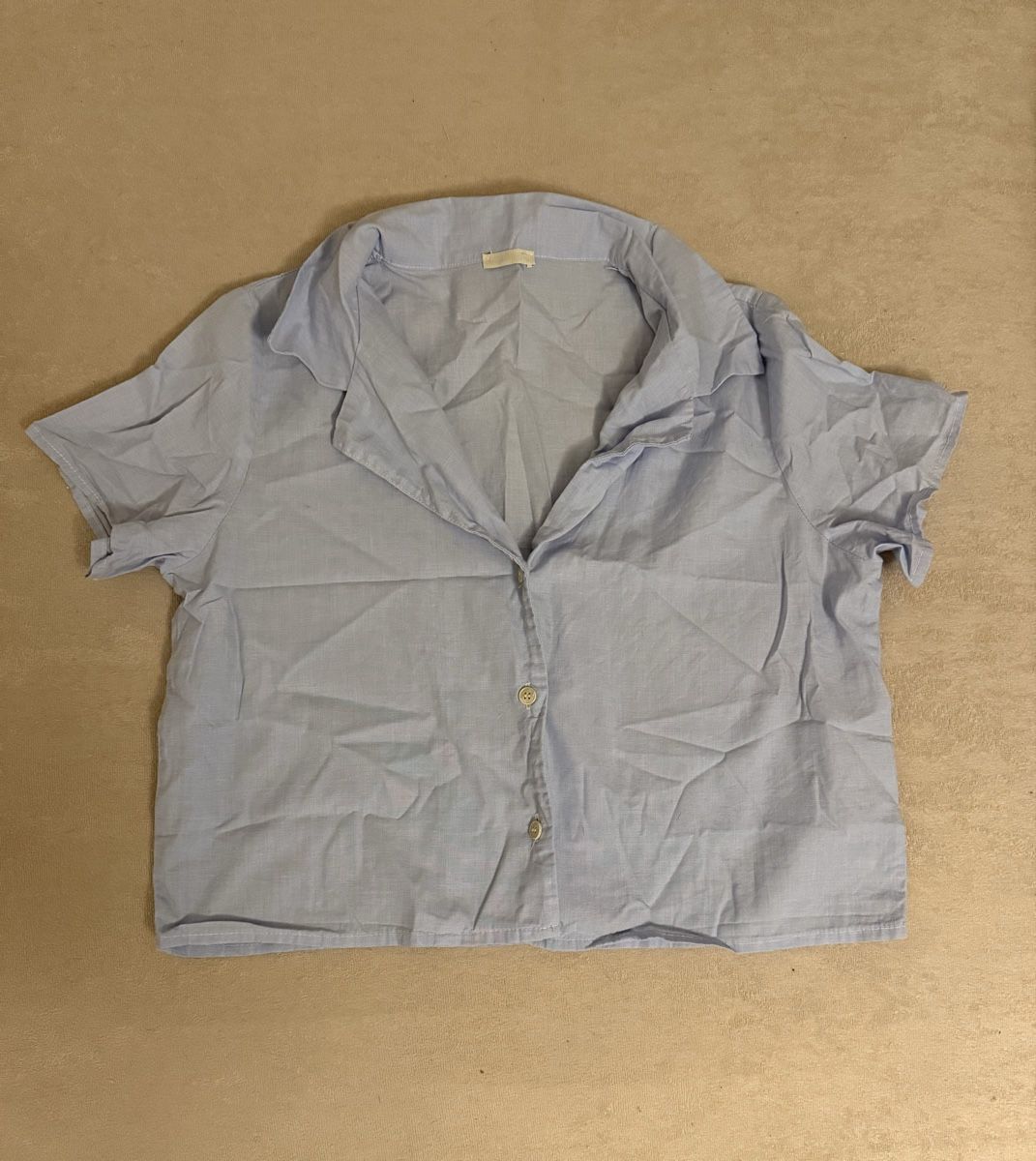 Brandy Melville Tops: Brandy Melville Crop Top / Bluse (hellblau, one size) – Gebraucht aus Zürich von vallup_9