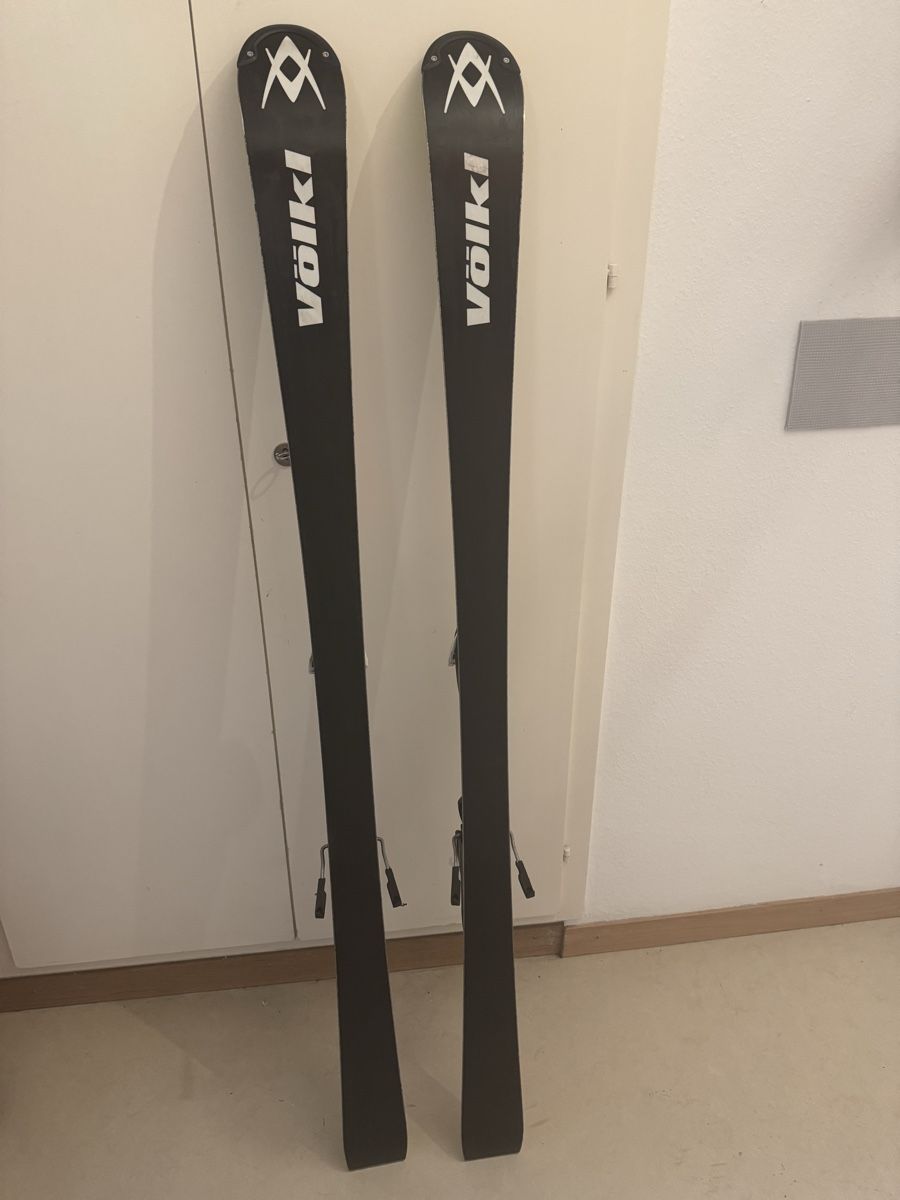 Völkl Sci: Ski Volki – Usato da Winterthur venduto da 02C_7jmg 1