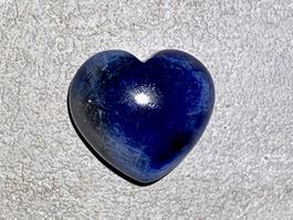 Blauer Saphir Herz - natürlich, unbehandelt (40.65 ct)