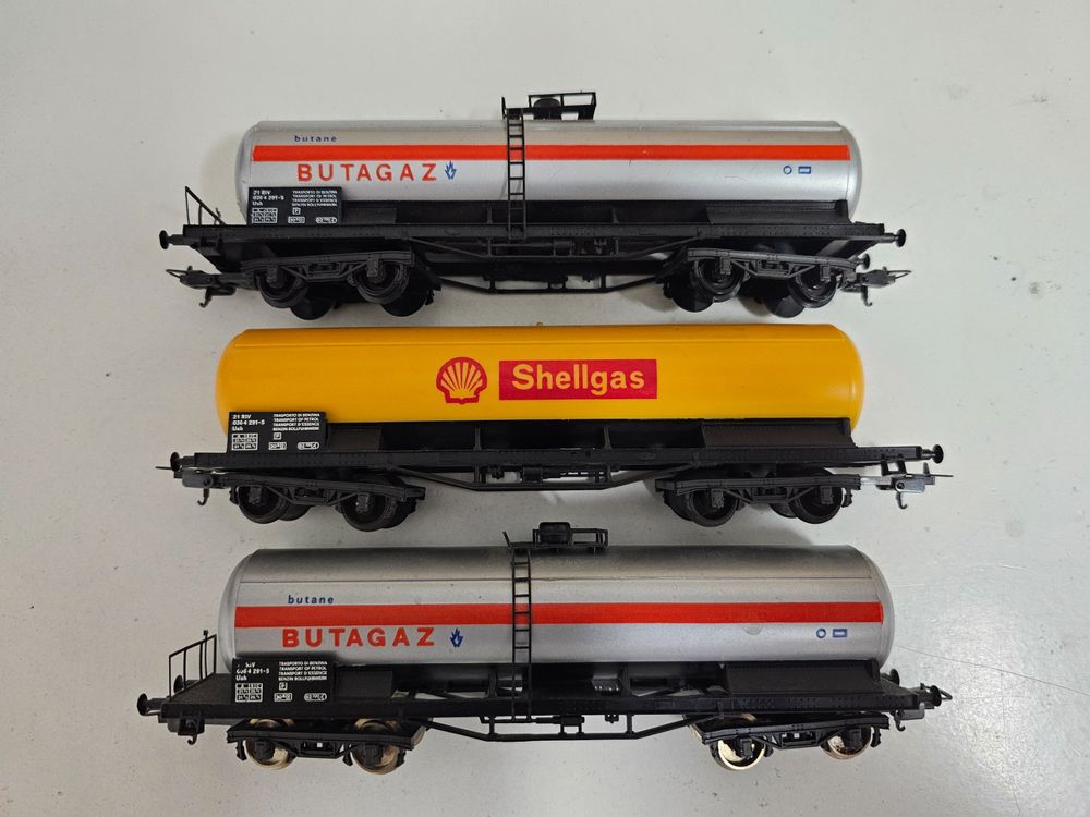 LIMA WAGON CITERNE JAUNE A BOGIES COVERGAS - SLELL - HO SANS BOITE