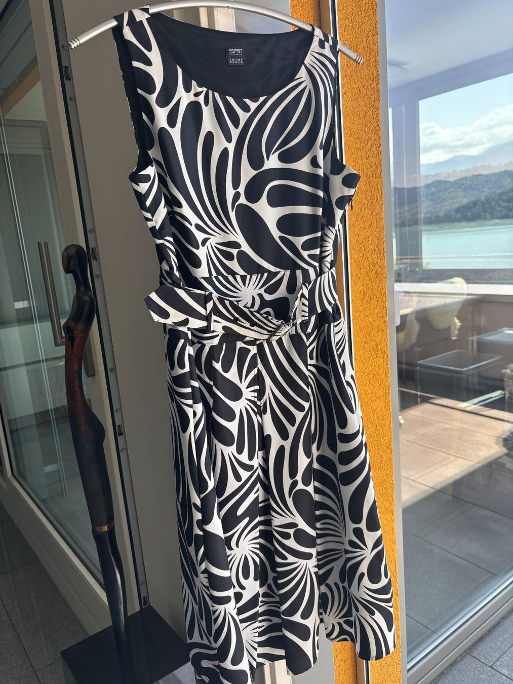 Esprit Vestiti: Kleid Esprit Grösse 36, nie getragen – Usato da schmerikon venduto da nicole091