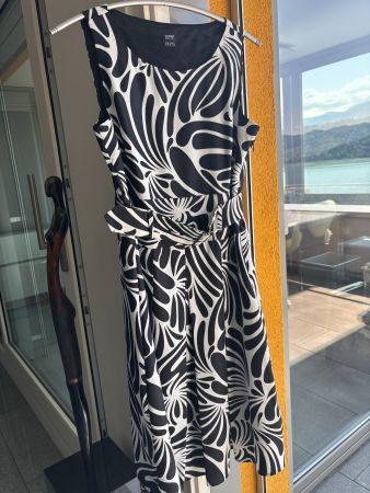Kleid Esprit Grösse 36, nie getragen