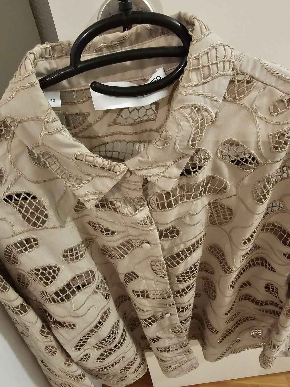 Camicette: wunderschöne Bluse von selected femme Grösse 40 – Usato da Altdorf UR venduto da Saba_1688 2