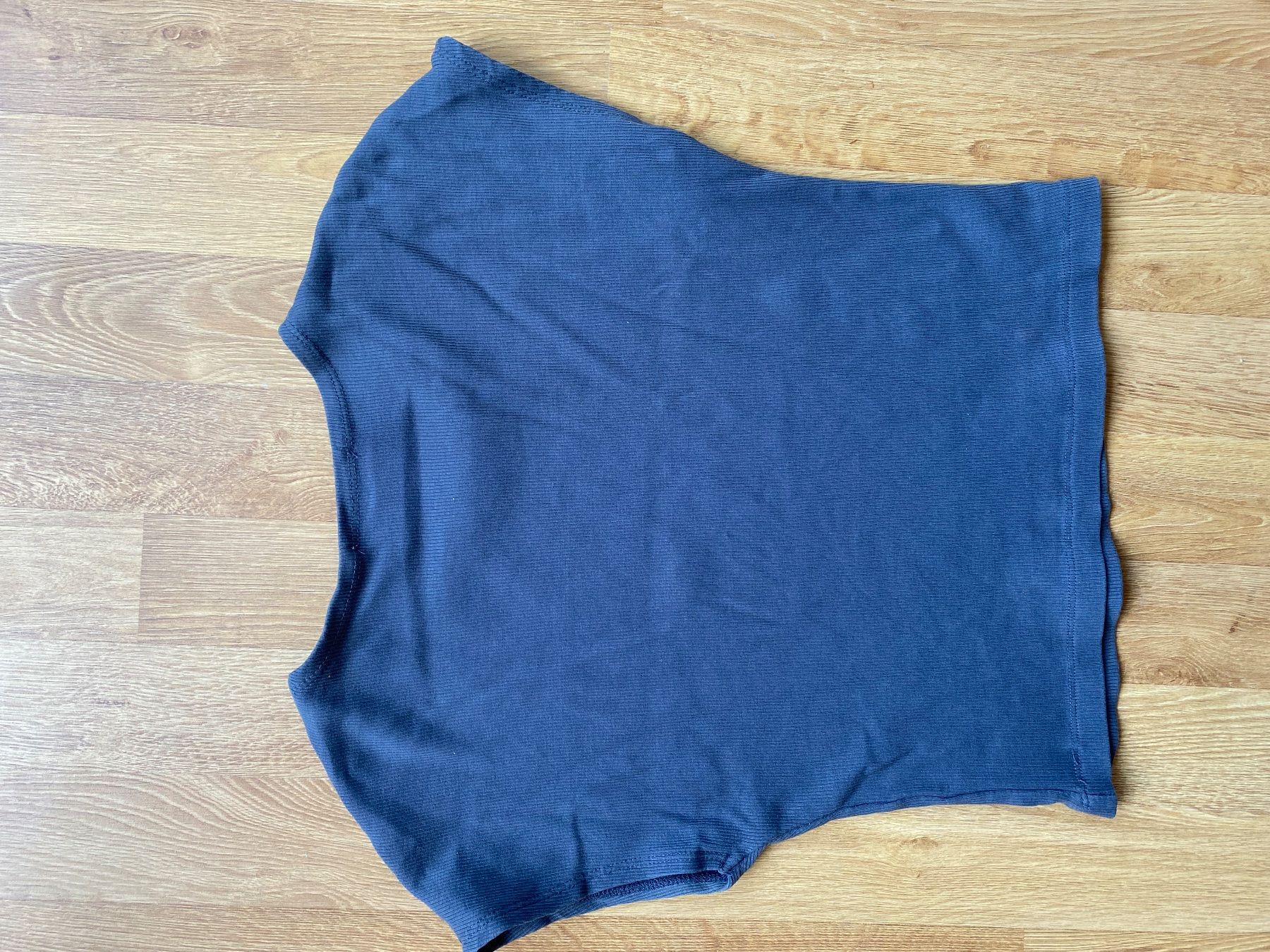 Stradivarius T-shirt: cap sleeve t-shirt (dark grey) – Usato da Bern venduto da liv_km2r 2