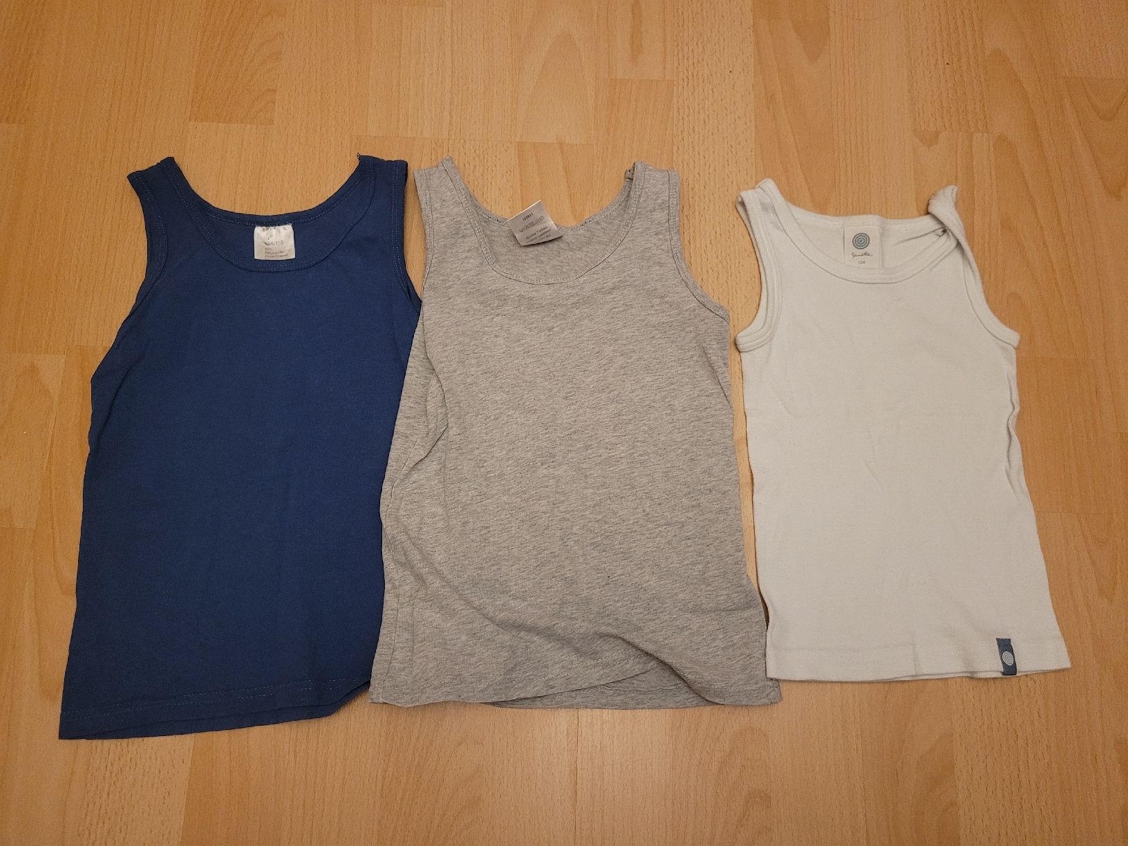 Biancheria intima: Unterhemd gr. 104 110 – Usato da Inwil venduto da Flower2325