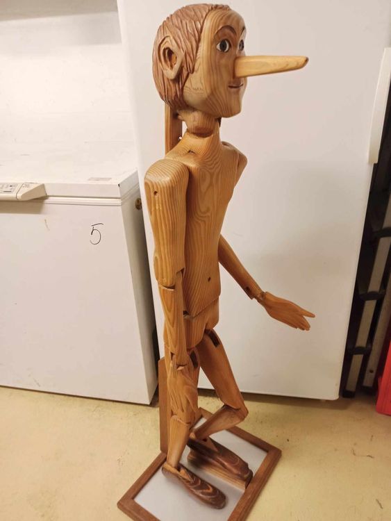 Sculpture en bois de Pinocchio