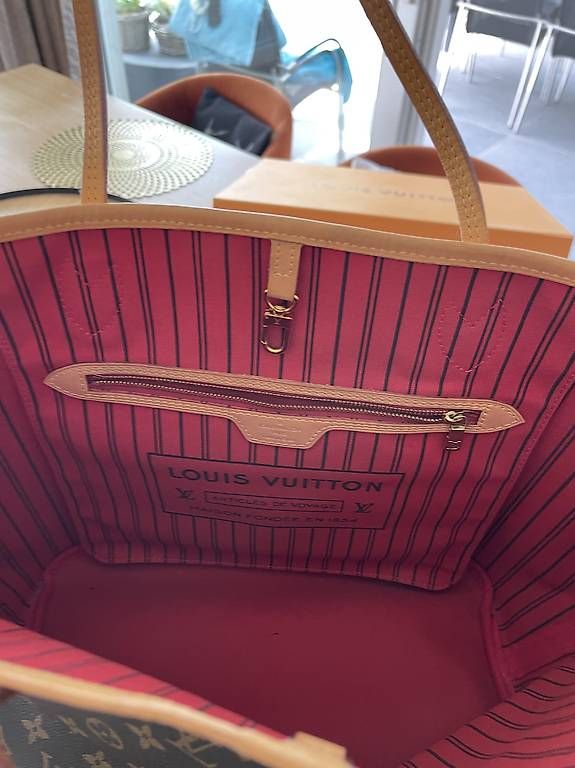 Borse da donna: Full set - Louis Vuitton Neverfull M monogram  – Usato da Yens venduto da GIPE 1