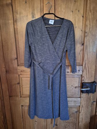 Umstandskleid und Stillkleid Mamalicious grau Grösse M