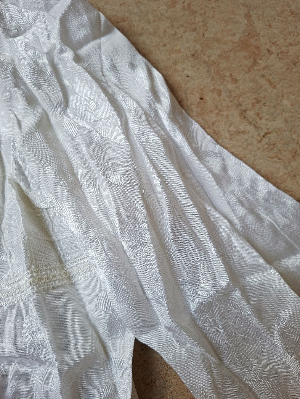 Boom Baba Blusen: Langarmbluse weiss Grösse (M)L Boom Baba Viscose, mit Samt  – Neu (gemäss Beschreibung) aus Klingnau von vollmond36 8