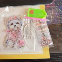 DIAMOND PAINTING KLEINER HUND ZU AUFSTELLEN