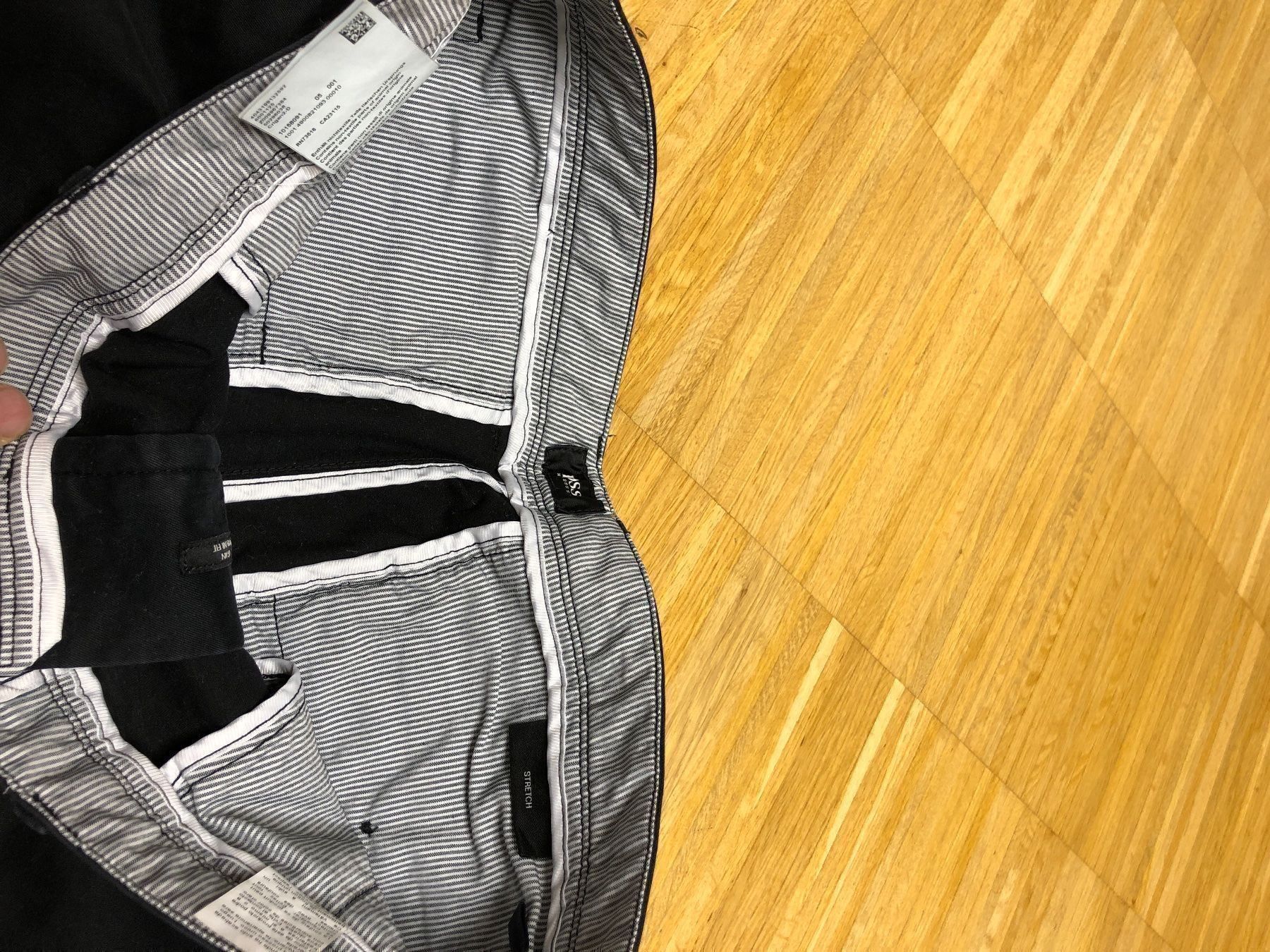 Hugo Boss Pantaloni: Hugo Boss Hosen – Usato da Menzingen venduto da Dali2504 1
