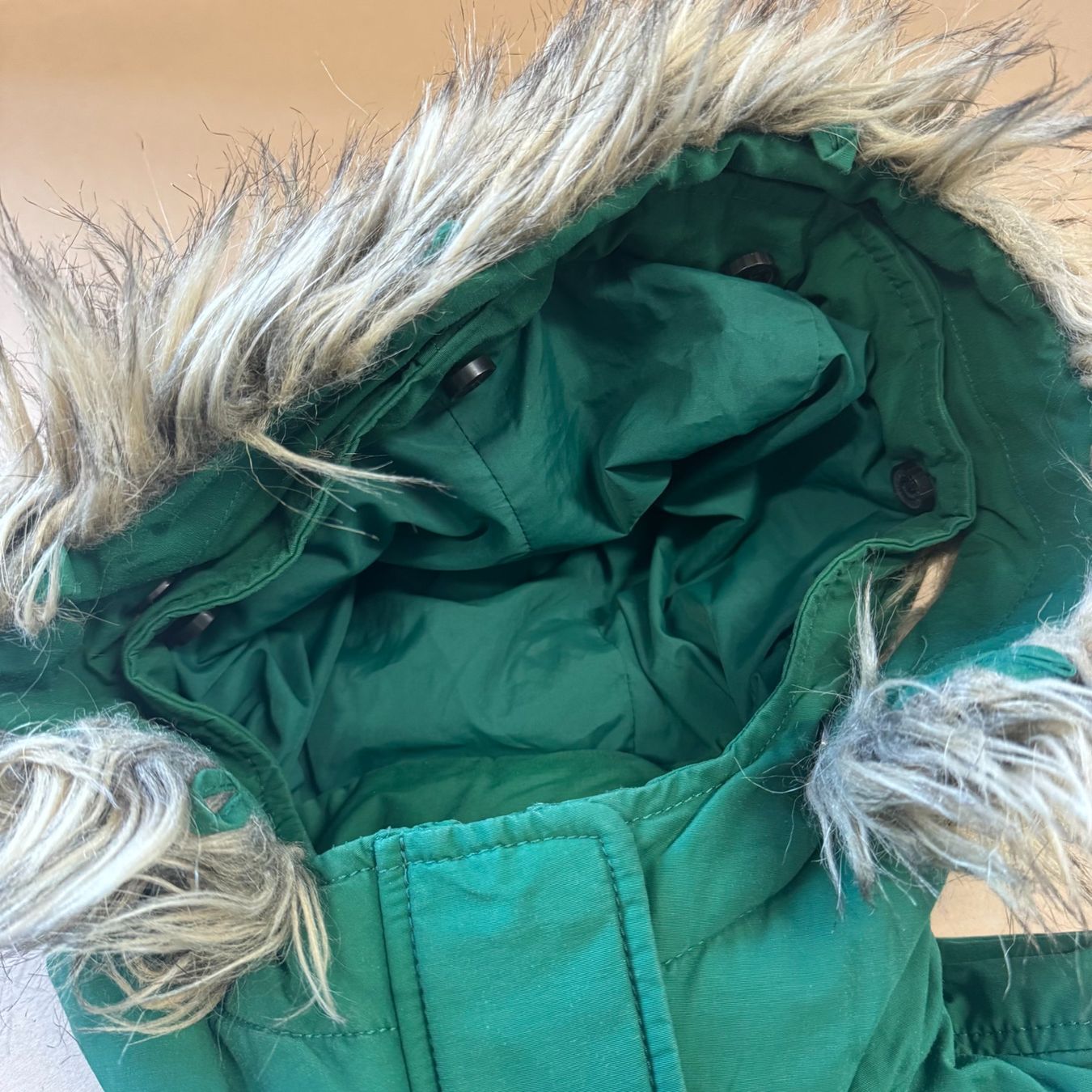 Abercrombie Giacche: Abercrombie and Fitch green winter jacket – Usato da St. Gallen venduto da sourced_limited 1