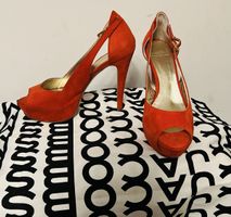 Escarpins ouverts rouge Ann Tuil, taille 37.5