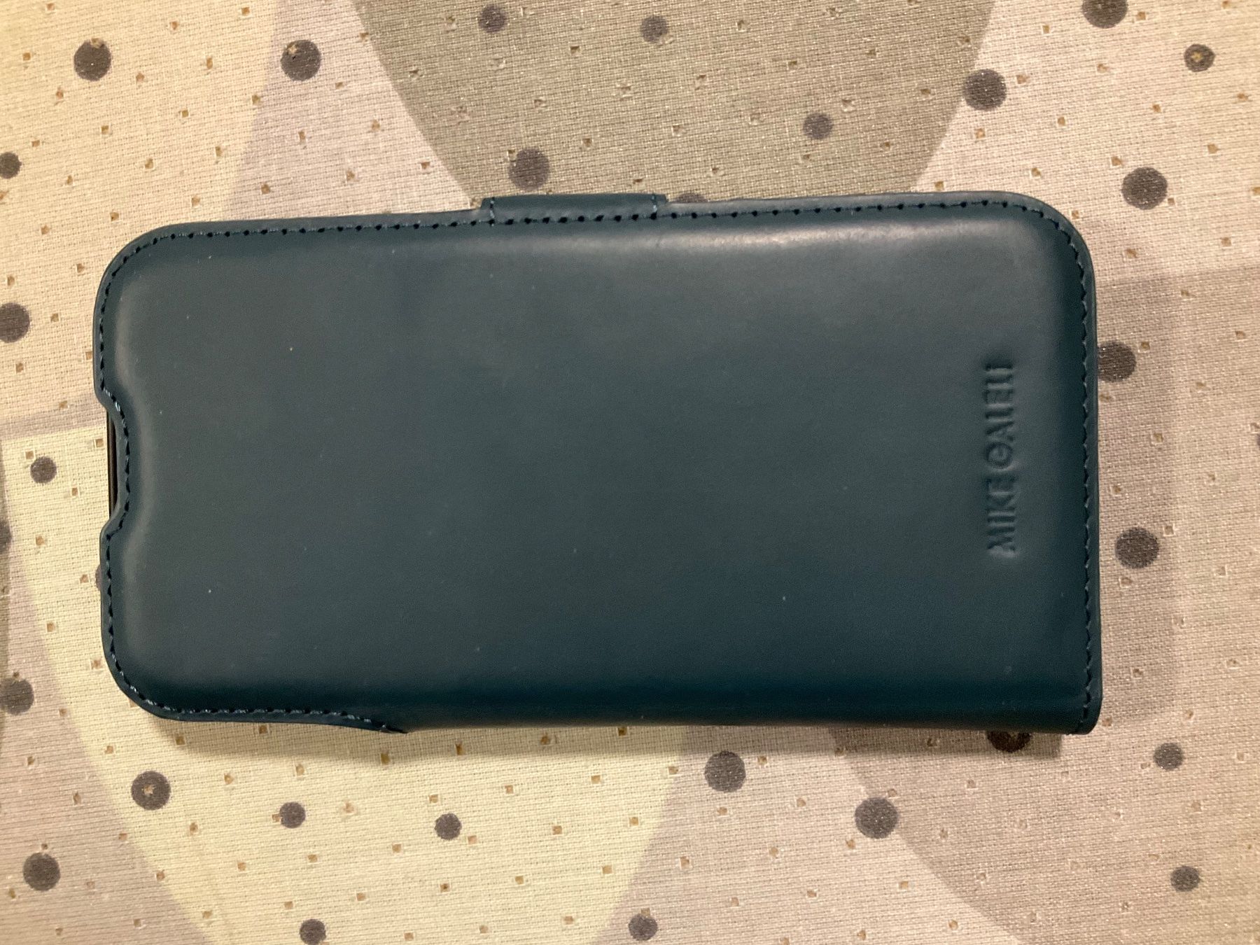 Cover & Protezioni schermo: Mike Galeli IPhone 17/18 pro blau – Usato da Zwingen venduto da Bingen